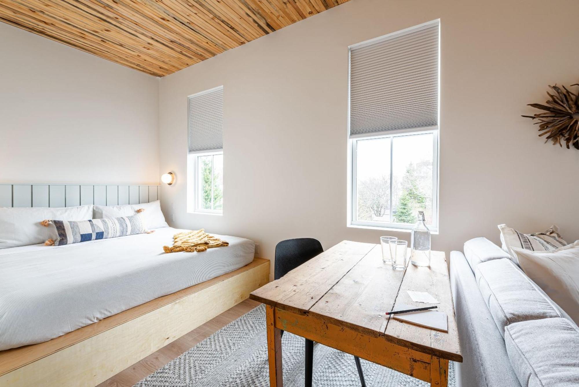 Brewery Park Hotel Галифакс Экстерьер фото